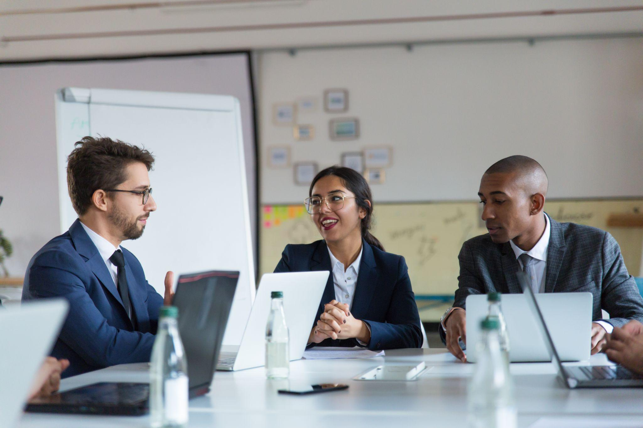 5 Global MBA Features That Support Leadership Development